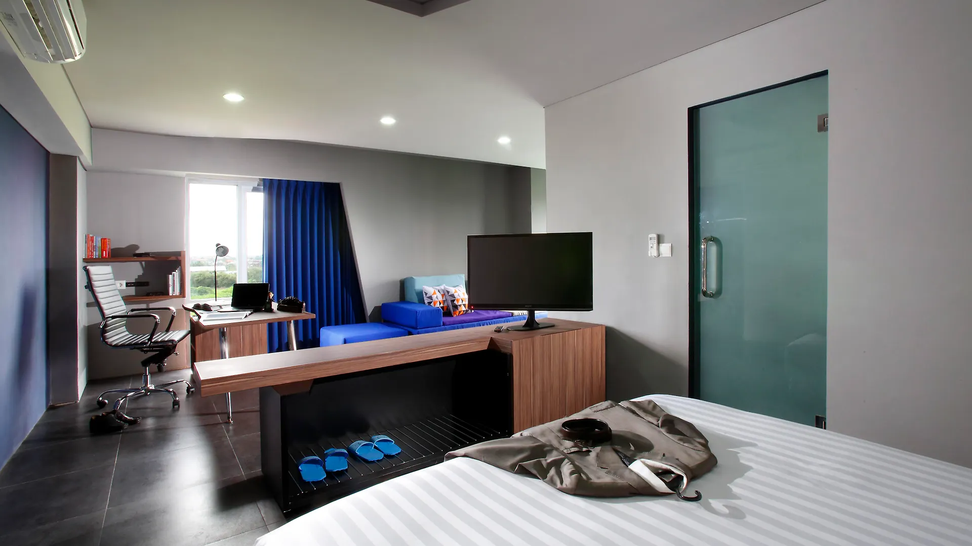 Berry Biz Hotel Seminyak  Indonesia