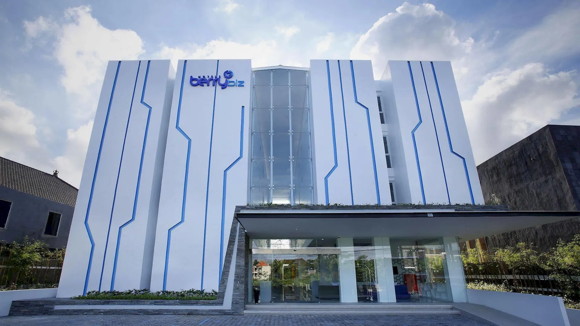 Berry Biz Hotel Seminyak  3*, Seminyak (Bali) Indonesia